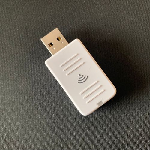 Adaptateur WiFi USB, Adaptateur Réseau sans Fil pour Ordinateur Portable de  Bureau Dongle Wi-Fi Double Bande 1200 Mbps 2,4 Ghz/5 Ghz avec Antenne