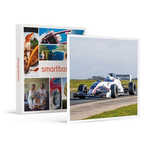 Coffret cadeau SMARTBOX Baptême de vitesse en moto : 5 tours de