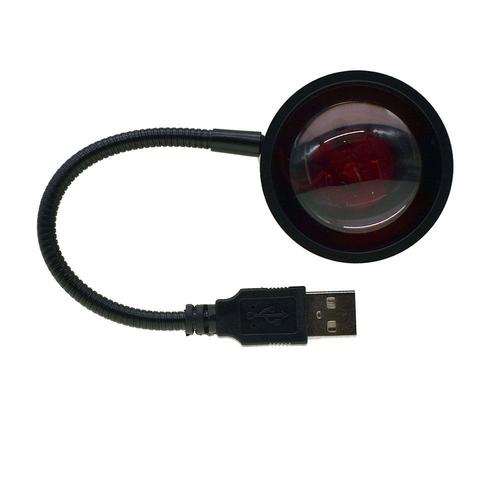 8X Lampe Loupe LED Lampe à Pince Portable Lampe de Bureau Rotation à 360°  Rechargeable USB Lampe Esthetique Protection des Yeux pour Lecture  Maquillage Nail Art Tatouage : : Luminaires et Éclairage