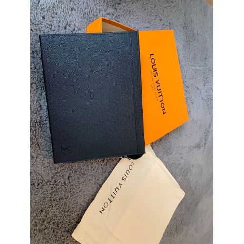Petite Maroquinerie Louis Vuitton  Achat / Vente porte-monnaie de luxe  homme - Vestiaire Collective