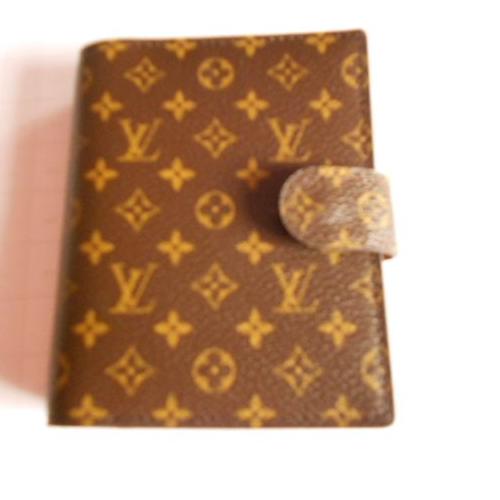 couverture agenda de poche louis vuitton en cuir