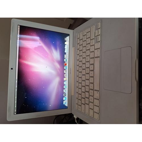 Ordinateur Apple MacBook 13p mi-2007 Noir reconditionné (Core2Duo 