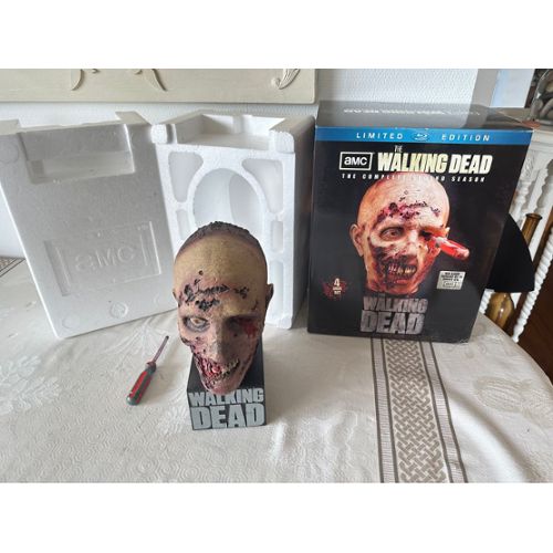 The Walking Dead - Réplique 1/1 batte de Negan Lucille 87 cm -  Figurine-Discount
