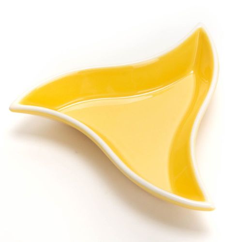 Coupelle dentellée en faience jaune provençal pour l'apéritif ou