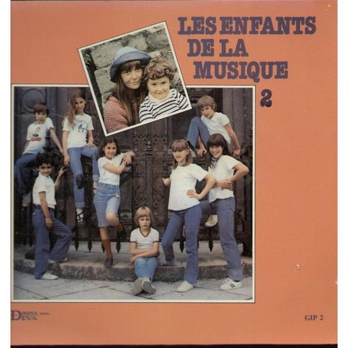 2- Les Vacances Chez Grand-Mre, Saint Nicolas, Samy L'cureuil, Couleurs, C'est Du Reve, Le Vilain Moustique - Les Enfants De La Musique Avec Hlne Jeaneau  Et Les Enfants : Vania Erhardt, Stphanie Garnotel, Brigitte Gozlan, Hlne Lacroix, Isabelle Tejedor, Sbastien Bergeon, Pascal Bretonneau, Andr-Philippe Millet