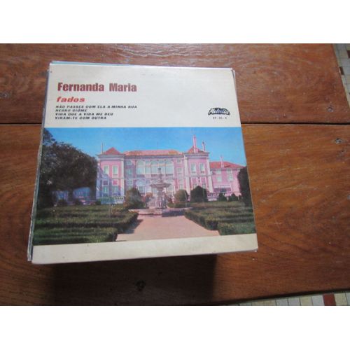  Nao Passes Com Ela A Minha Rua /  Negro Ciume ::  Vida Que A Vida Me Deu ::  Viram Te Com   Outra - Fernanda Maria -Fado))