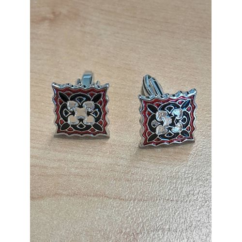 Boutons De Manchettes Très Tendances De Couleurs Argent Noire Et Rouge