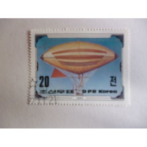 Timbre "Dprk Corée 1982 :200ème Année Du Dirigeable".