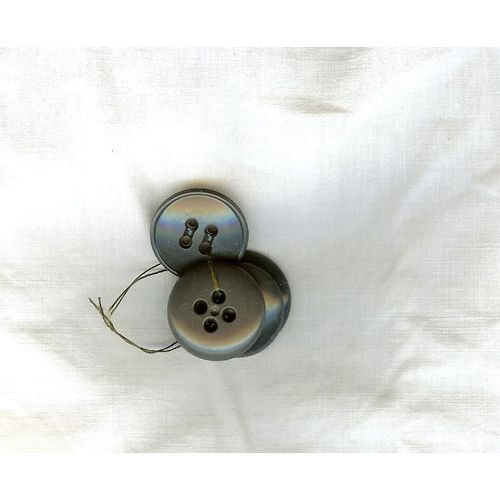 4 Lot D'anciens Boutons Plastique Gris 4+6+9+12 = 31