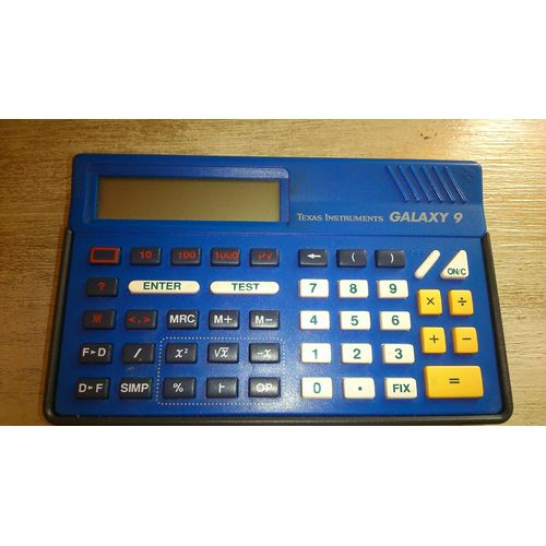 Calculatrice Texas Instruments Galaxy 9