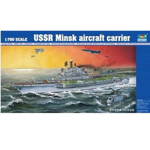 Maquette Bateau : Porte-Avions Ussr Minsk-Trumpeter