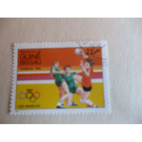 Timbre "Guiné Bissau :Jeux Olympiques De Los Angeles 1984 : Basket Ball".