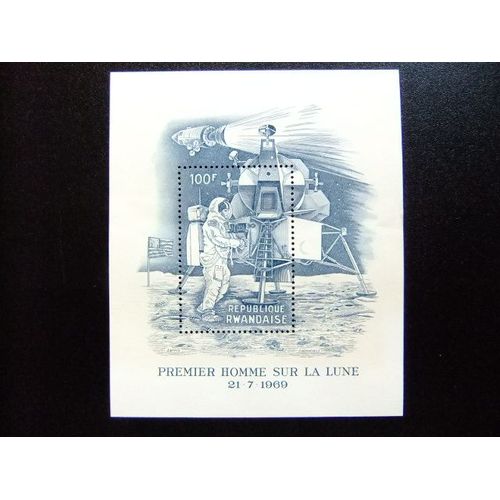 Republique Rwandaise - Rwanda - 1969 - Primier Homme Sur La Lune - Yvert & Tellier Nº Bloc 19 ** Mnh