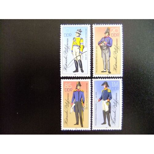 Allemagne Orientale - Ddr -1986 - Uniformes Des Postes - Uniformes De Correos Yvert & Tellier Nº 2620 / 2623 ** Mnh