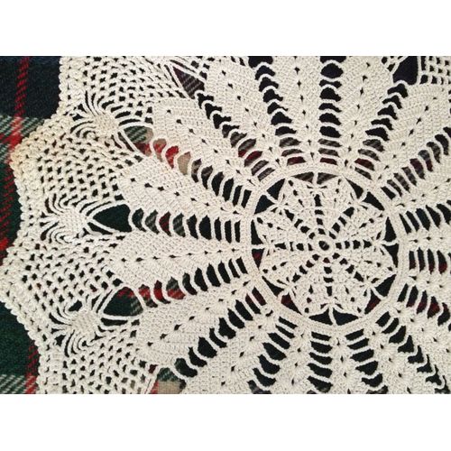 Napperon Rond Crochet Années 40  32 Cm De Diamètre
