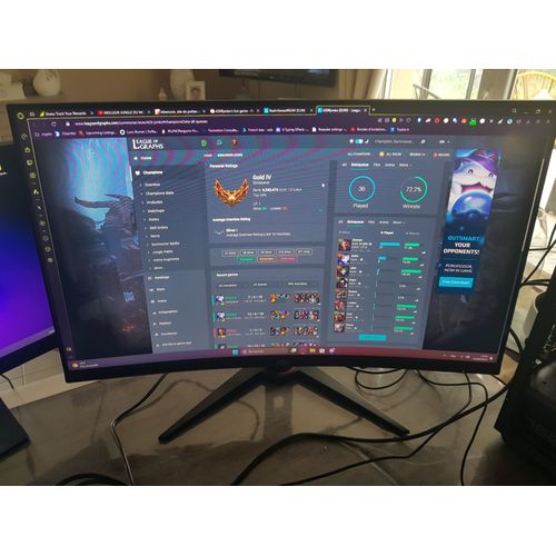 Double screen (dissociable) AOC C32G2ZE/BK - Ecran AOC 32 pouces incurvé 240Hz + Samsung S22A450BW - Ecran 22 pouces 60Hz