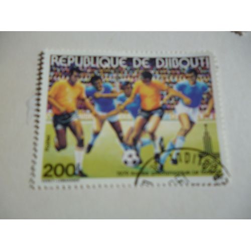 Timbre "Djibouti :Année Préolympique 1979 : Football".