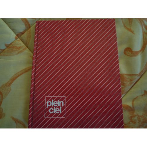 Cahier Plein Ciel - 192 Pages - 17x22 Cm - Grands Carreaux - Couverture Cartonnee Debordante