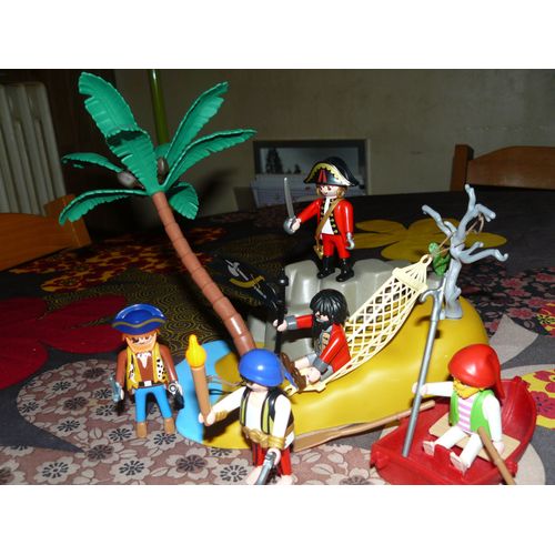 Playmobil ;Lot De Pirates En Armes + Ile 