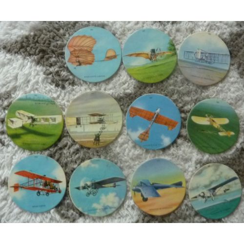 Collection Objets Publicitaires Rare " Les Premiers Aéroplanes " Dessous De Verre Offert Par Les Desserts Tous Prêts Yabon , Sur Les 12 Modèles , 11 Modèles, Manque Seulement Le N° 1