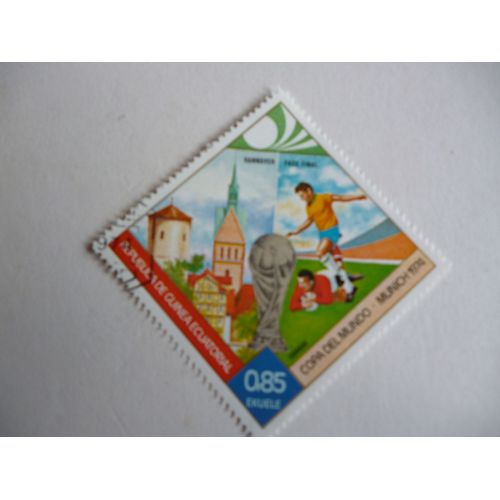 Timbre "Guinée Équatoriale:Coupe Du Monde De Football:Munich 1974:  Hanovre".
