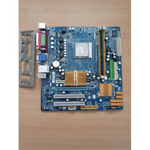 Carte mere gigabyte ga-ma74gm-s2h +alimentation 500 watts