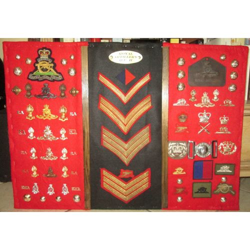 Magnifique Présentation De 80 Insigne, Écusson, Boucle, Boutton Du Royal Artillery Eiir  Grande Bretagne