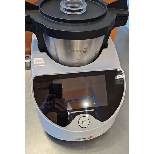 Robot cuiseur fagor grand chef FG0606