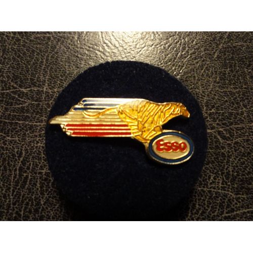 Pin's Tigre Esso