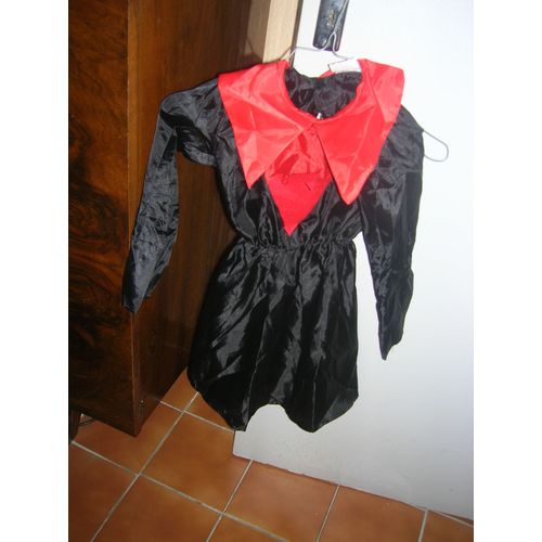 Robe 4/5 Ans.