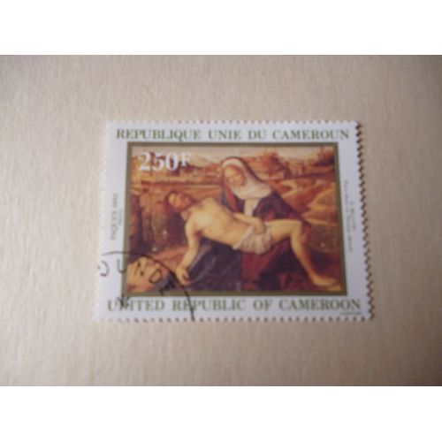 Timbre "Cameroun 1982 :Bellini :Pieta Devant Un Paysage".