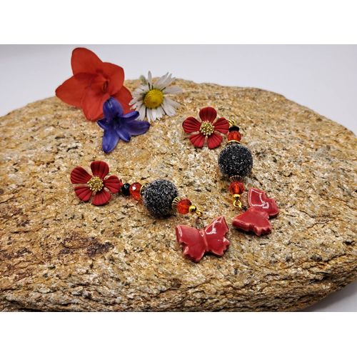 Boucles D'oreilles Artisanales Céramique Et Verre Filé Au Chalumeau Rouge Et Noir