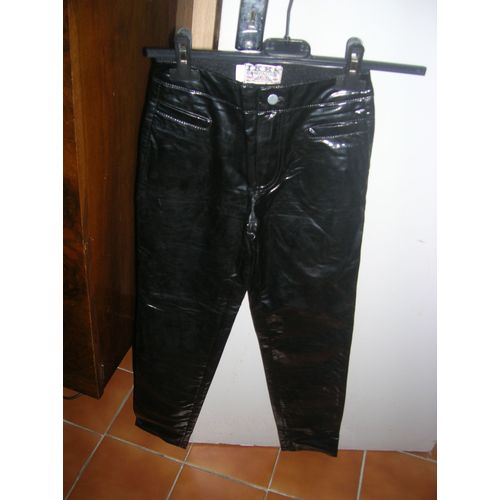 Pantalon Ikks 10 Ans 56% Polyamide 30% Polyurethanne 14% Lycra.