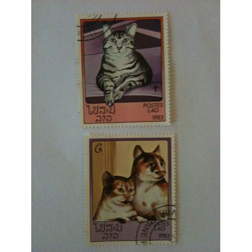 Lot De 2 Timbres Chats Laos 1983