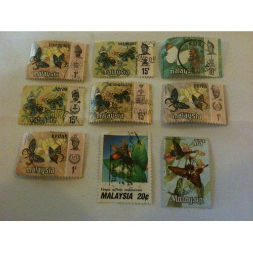 Lot De 9 Timbres Papillons Et Insectes Malaisie