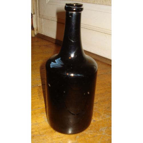 Ancienne Bouteille De Vin Xviiie "Mallet Française",Verre Soufflé,Pontil/Antique Wine Black Glass Bottle "French Mallet Shaped",Pontil,18th.