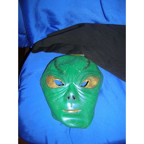 Masque En Latex Avec Cagoule.