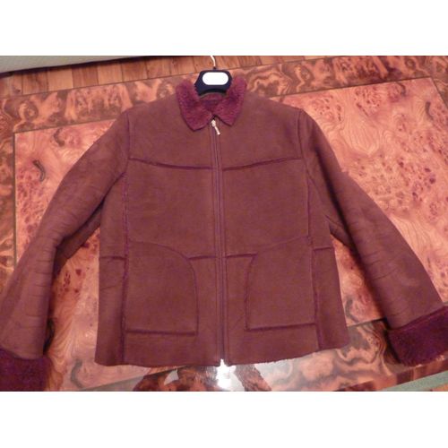 Blouson Court Bordeaux En Fausse Fourrure Taille S