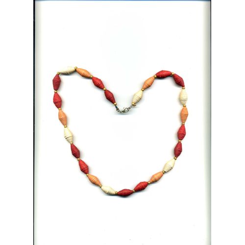 Collier En Perles Papier De Teinte Orange (Dégradé De Rouge À Crème). Longueur De 55 Cm. Original Et Très Lèger A Porter.Pièce Unique.