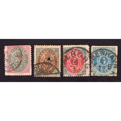 Série De 4 Timbres Danemark Emblème Royale 1875 1876
