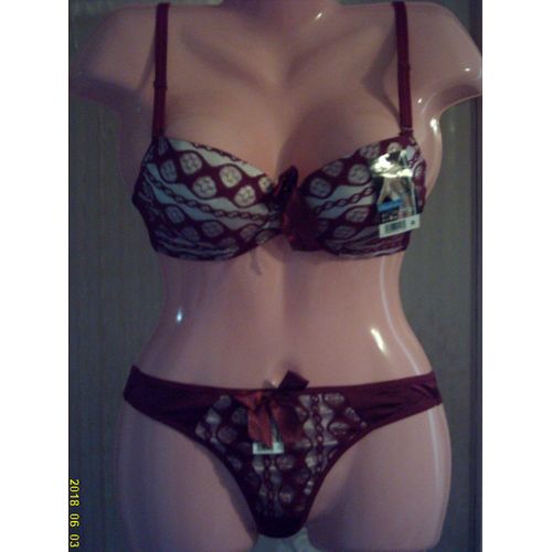 Ensemble Lingerie Soutien Gorge & String, En Rouge, T: 38/ 85 B. Qianzibeifang
