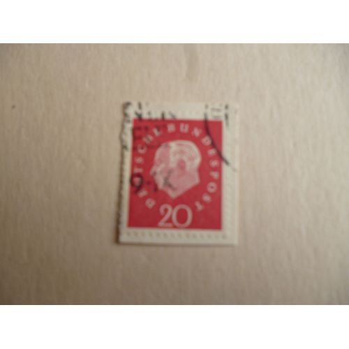 Timbre "Allemagne Deutsche Bundespost :Chancelier".