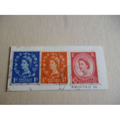 Lot De 3 Timbres Différents"Royaume-Uni :Reine Elisabeth".