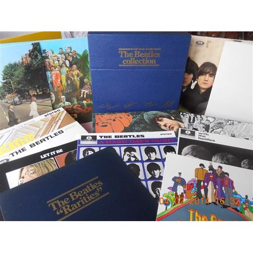 ガチャピン　ビートルズ　BBC１３枚組 THE BEATLES／QUEEN／DAVID BOWIEのアルバムジャケットやロゴを