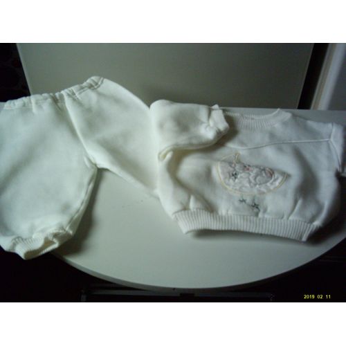 Jogging Bébé En Blanc, 3 Mois. Yaële