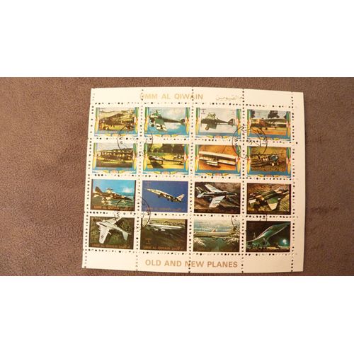 Umm Al Qiwain = Bloc De 16 Timbres Oblitérés = Thème Old And New Planes ( Anciens Et Nouveaux Avions)