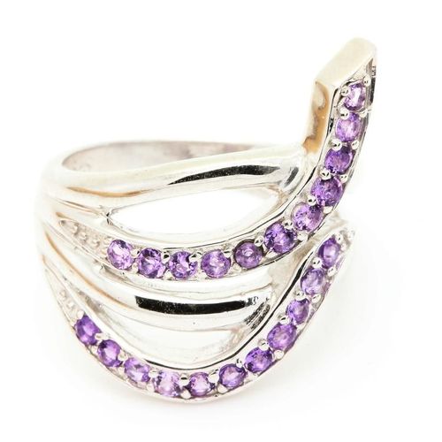 Bague Amethyste  . Argent 925