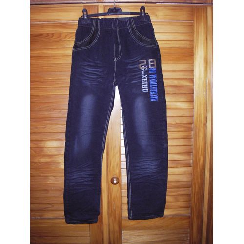 Jean Entièrement Doublé Molleton De Marque Px ,De Couleur Noire ,Délavé Ici Et Là ,Taille 29 ,Taille Élastiqué ,Fantaisie :Multiples Sérygraphies Multicolores À L'avant Et À L'arrière .