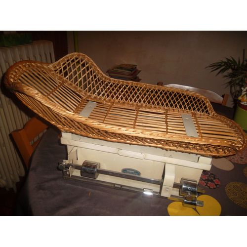 Pese Bebe Annees 50 G Cormier + Osier