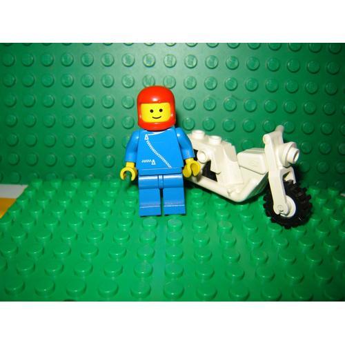 Lego City Minifigurine : 1 Pilote Et Sa Moto Blanche (Casse)